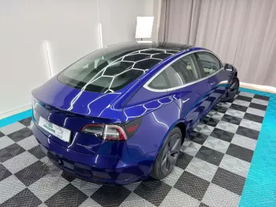 Tesla Model 3 2019 — foto 4 de 15