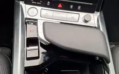 Audi e-tron 2022 - 33490 EUR, 45959 km - AUTO.MOTO.pt - 45959km - foto 8 de 12