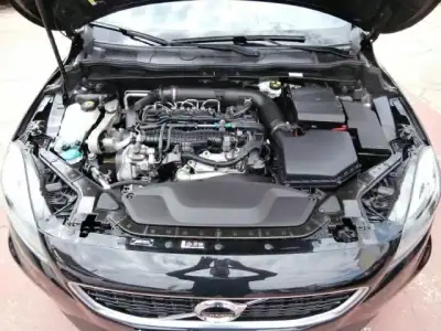 Volvo V40 2017 - 16800 EUR, 170641 km - AUTO.MOTO.pt - 170641km - foto 37 de 41