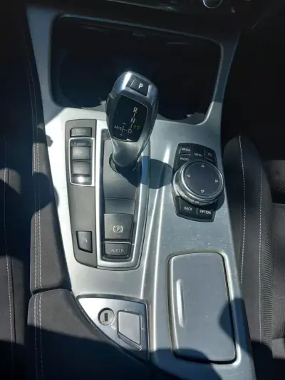 BMW 525 2016 - 17500 EUR, 214988 km - AUTO.MOTO.pt - 214988km - foto 5 de 8