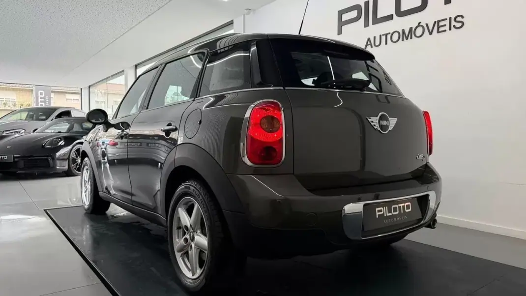 MINI Countryman 2010 - 10980 EUR, 187041 km - AUTO.MOTO.pt - 187041km - foto 7 de 28