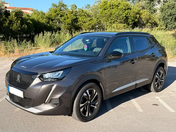 Peugeot 2008 2022 - 14500 EUR, 46500 km - 46500km - foto 3 de 9