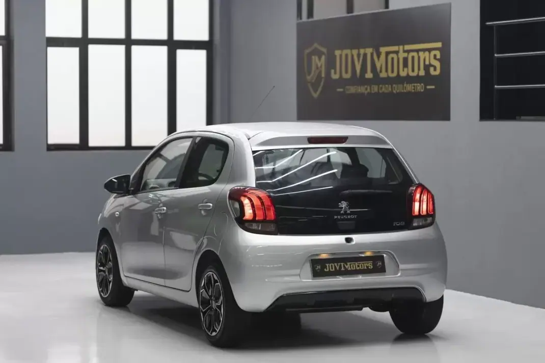 Peugeot 108 2017 - 9500 EUR, 49390 km - AUTO.MOTO.pt - 49390km - foto 45 de 45