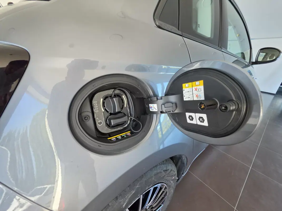 Fiat 500e 2023 - 21750 EUR, 14035 km - 14035km - foto 9 de 9