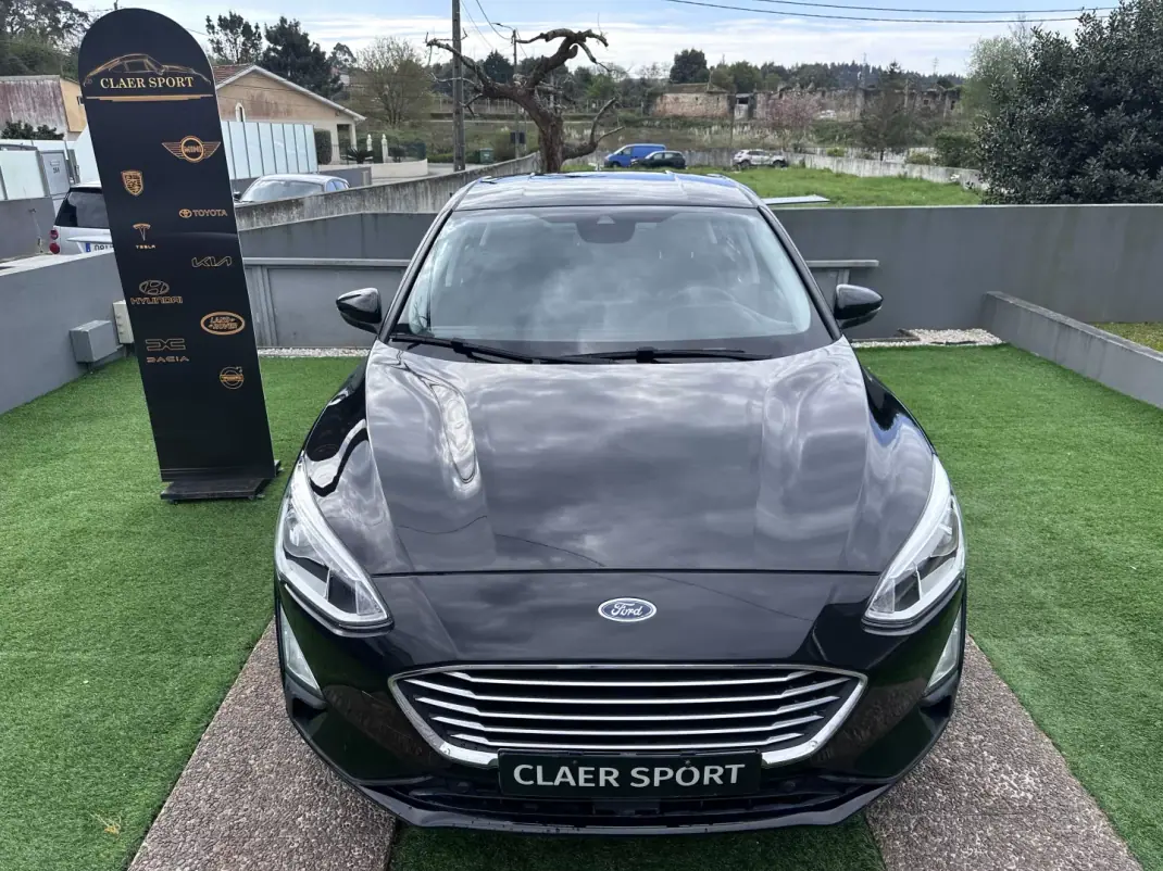 Ford Focus 2018 - 10900 EUR, 100000 km - AUTO.MOTO.pt - 100000km - foto 5 de 56