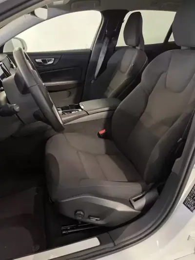 Volvo V60 2022 - 31900 EUR, 71000 km - AUTO.MOTO.pt - 71000km - foto 12 de 29