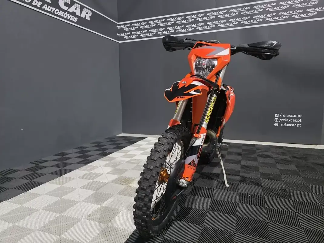 KTM EXC 200 2023 - 10499 EUR, 77 km - AUTO.MOTO.pt - 77km - foto 3 de 23