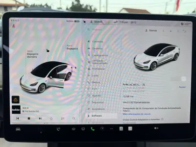 Tesla Model 3 2021 - 28900 EUR, 73000 km - AUTO.MOTO.pt - 73000km - foto 10 de 32