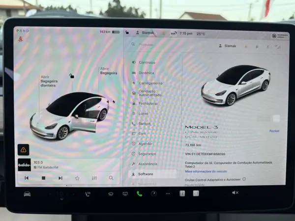 Tesla Model 3 2021 - 28900 EUR, 73000 km - AUTO.MOTO.pt - 73000km - foto 10 de 32
