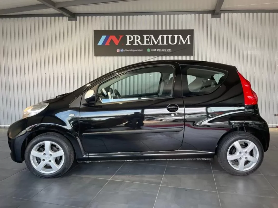 Peugeot 107 2011 - 6500 EUR, 168500 km - AUTO.MOTO.pt - 168500km - foto 2 de 39