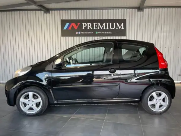 Peugeot 107 2011 - 6500 EUR, 168500 km - AUTO.MOTO.pt - 168500km - foto 2 de 39