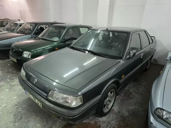 Renault 21 1989 - 5000 EUR, 120000 km - AUTO.MOTO.pt - 120000km - foto 3 de 7