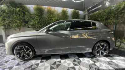 Peugeot 308 2025 - 24500 EUR, 7700 km - AUTO.MOTO.pt - 7700km - foto 7 de 21