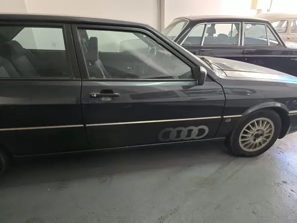 Audi R8 Coupé 1994 - 10000 EUR, 200000 km - AUTO.MOTO.pt - 200000km - foto 5 de 9