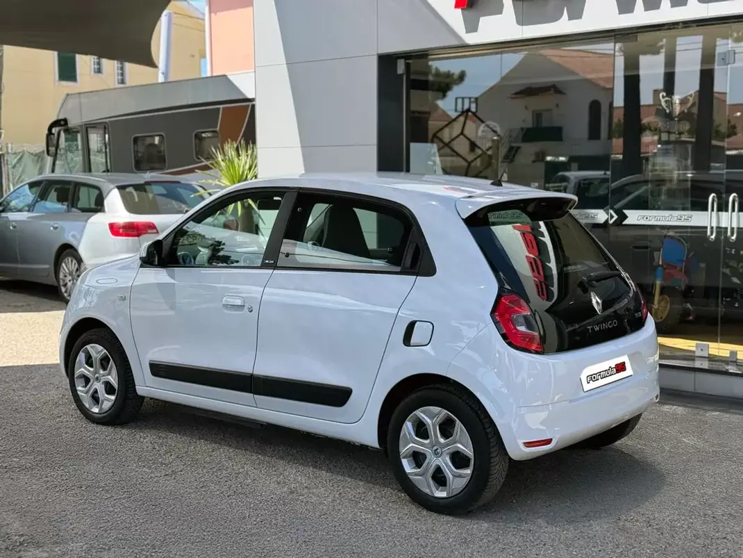 Renault Twingo 2021 - 13900 EUR, 48785 km - AUTO.MOTO.pt - 48785km - foto 2 de 22