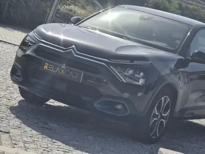 Citroën e-C4 2021 - 16990 EUR, 68500 km - AUTO.MOTO.pt - 68500km - foto 11 de 24