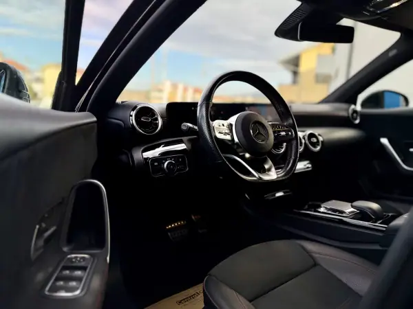 Mercedes-Benz A 180 2019 - 27950 EUR, 79000 km - AUTO.MOTO.pt - 79000km - foto 12 de 32
