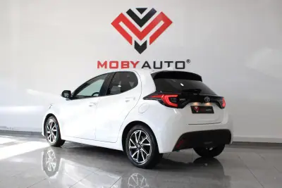 Toyota Yaris 2021 - 19400 EUR, 90004 km - AUTO.MOTO.pt - 90004km - foto 3 de 26