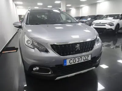 Peugeot 2008 2019 - 10500 EUR, 99000 km - AUTO.MOTO.pt - 99000km - foto 2 de 22