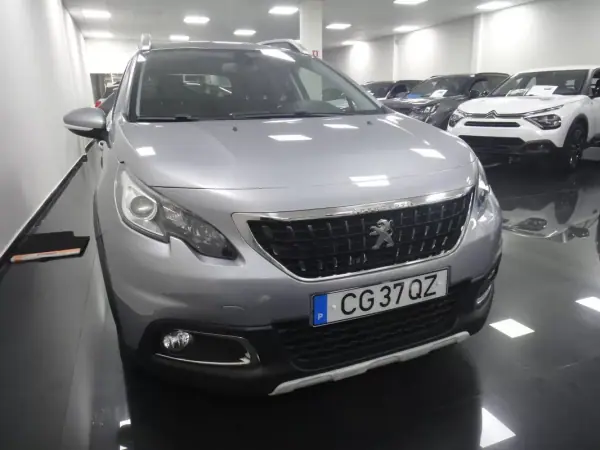Peugeot 2008 2019 - 10500 EUR, 99000 km - AUTO.MOTO.pt - 99000km - foto 2 de 22