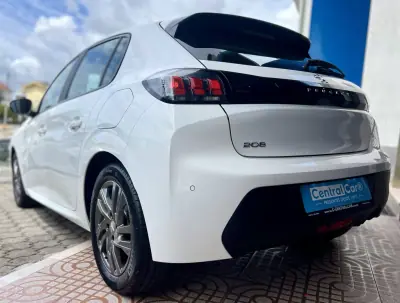 Peugeot 208 2022 - 15950 EUR, 71000 km - AUTO.MOTO.pt - 71000km - foto 7 de 29