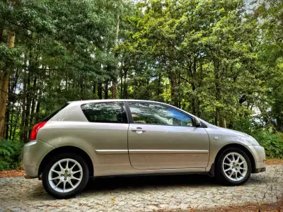 Toyota Corolla 2002 - 11900 EUR, 196000 km - AUTO.MOTO.pt - 196000km - foto 22 de 23