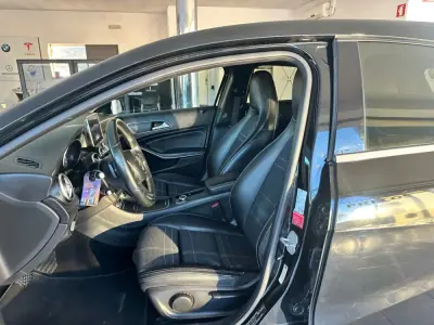 Mercedes-Benz A 180 2015 - 16690 EUR, 178000 km - 178000km - foto 9 de 26