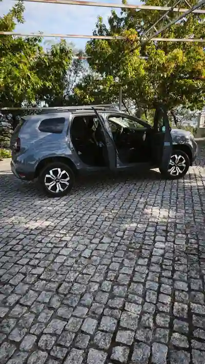 Dacia Duster 2023 — foto 4 de 12