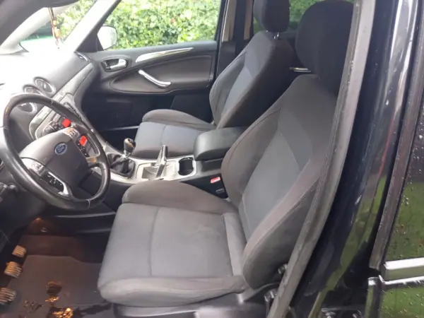 Ford S-Max 2009 - 7990 EUR, 214424 km - 214424km - foto 6 de 11