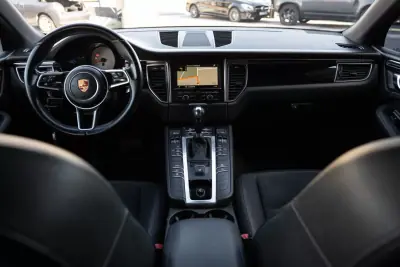 Porsche Macan 2014 - 35600 EUR, 199000 km - AUTO.MOTO.pt - 199000km - foto 42 de 47