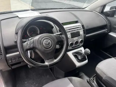 Mazda 5 2007 - 3990 EUR, 230146 km - AUTO.MOTO.pt - 230146km - foto 8 de 21