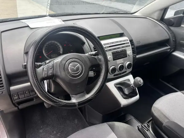 Mazda 5 2007 - 3990 EUR, 230146 km - AUTO.MOTO.pt - 230146km - foto 8 de 21