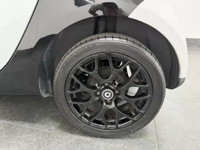 Smart ForTwo Coupé 2016 - 8990 EUR, 106408 km - AUTO.MOTO.pt - 106408km - foto 6 de 14