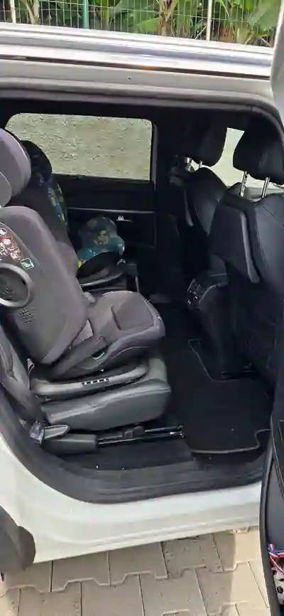 Peugeot 5008 2019 — photo 3 of 13