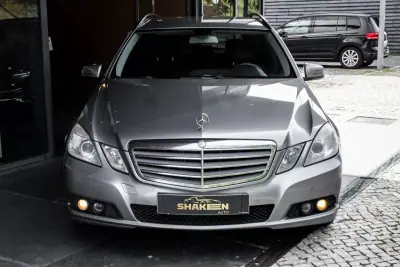 Mercedes-Benz E 220 2010 - 10990 EUR, 489933 km - AUTO.MOTO.pt - 489933km - foto 7 de 41