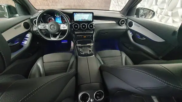 Mercedes-Benz GLC 300 300 De 4Matic AMG 2021 Híbrido (Diesel) — 58 000 km · Leiria Mercedes-Benz GLC 300 300 De 4Matic AMG 2021 Híbrido (Diesel)