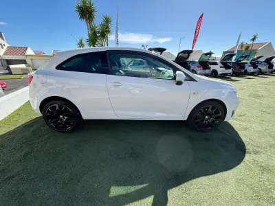 SEAT Ibiza 2017 - 16490 EUR, 122984 km - AUTO.MOTO.pt - 122984km - foto 7 de 13