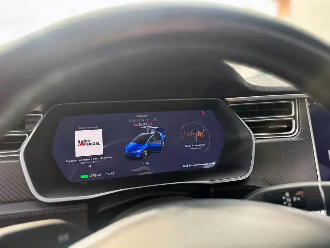 Tesla Model X 2017 - 38900 EUR, 49854 km - AUTO.MOTO.pt - 49854km - foto 3 de 14