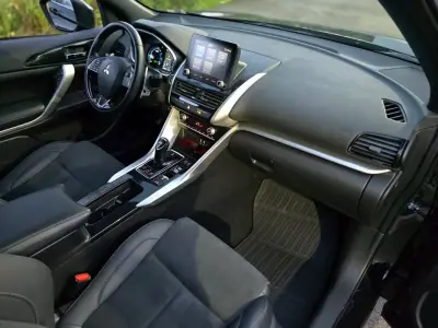 Mitsubishi Eclipse Cross 2022 - 23750 EUR, 67500 km - AUTO.MOTO.pt - 67500km - foto 28 de 31