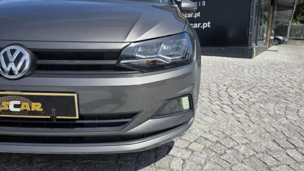 Volkswagen Polo 2018 - 11890 EUR, 88000 km - AUTO.MOTO.pt - 88000km - foto 12 de 31