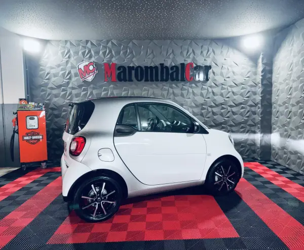 Smart ForTwo 1.0 mhd Pulse 71 Softouch 2015 Gasolina — 97 800 km · Porto Smart ForTwo 1.0 mhd Pulse 71 Softouch 2015 Gasolina