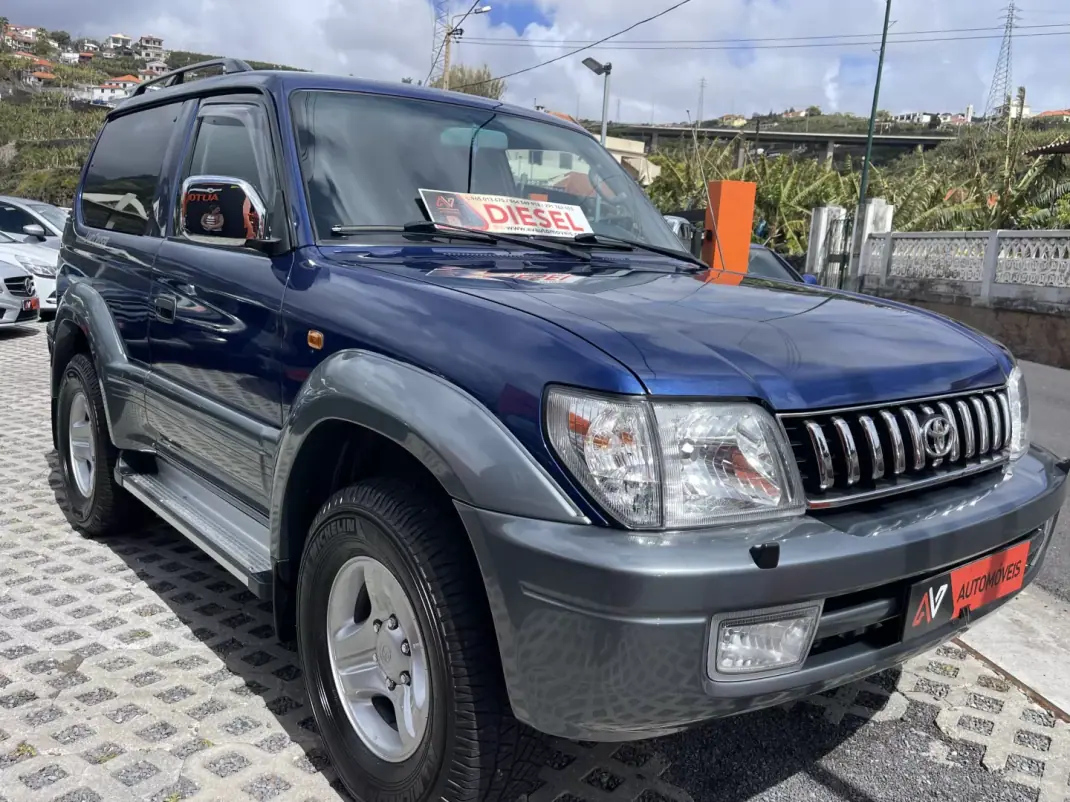 Toyota Land Cruiser 2000 - 39500 EUR, 127104 km - AUTO.MOTO.pt - 127104km - foto 1 de 16