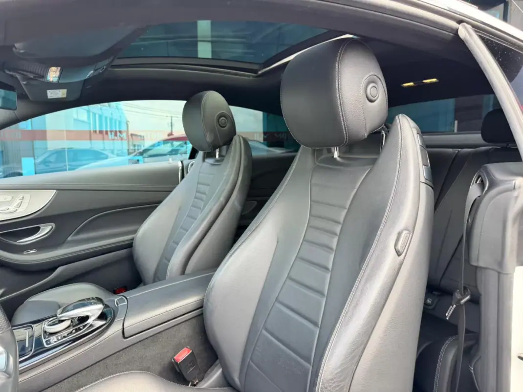 Mercedes-Benz E 220 2017 - 36900 EUR, 165000 km - AUTO.MOTO.pt - 165000km - foto 11 de 13