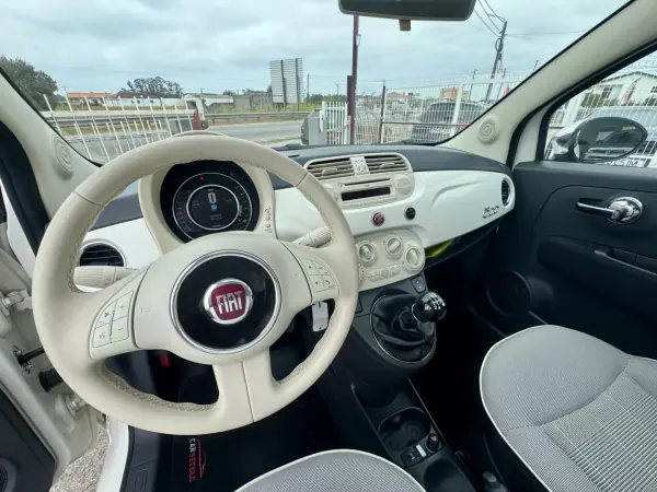 Fiat 500 2015 - 10950 EUR, 39226 km - 39226km - foto 11 de 21