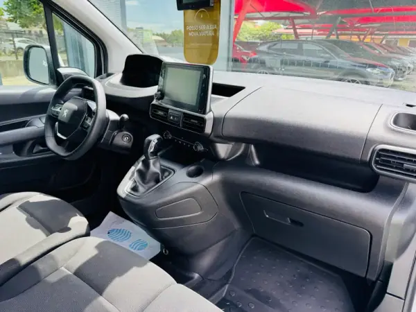Peugeot FlexCab BlueHDi 100 L2 EHZ S&S Pro 2021 - 16000 EUR, 140000 km - 140000km - foto 9 de 22