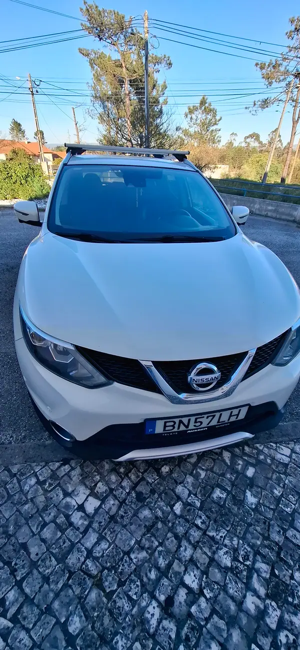 Nissan Qashqai 2017 - 11500 EUR, 211000 km - AUTO.MOTO.pt - 211000km - foto 2 de 8