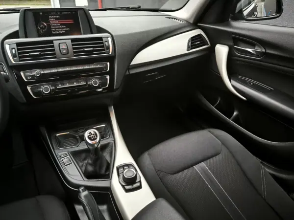 BMW 116 2015 - 13500 EUR, 169000 km - AUTO.MOTO.pt - 169000km - foto 30 de 43