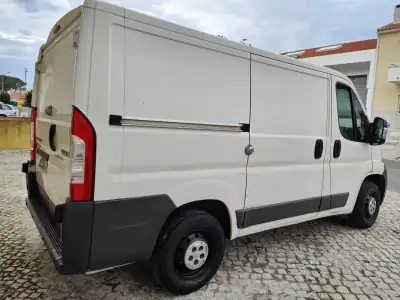 Peugeot BOXER 2.2 HDI FIBRADA L2H2 PREMIUM 2012 - 7990 EUR, 271750 km - AUTO.MOTO.pt - 271750km - foto 7 de 14