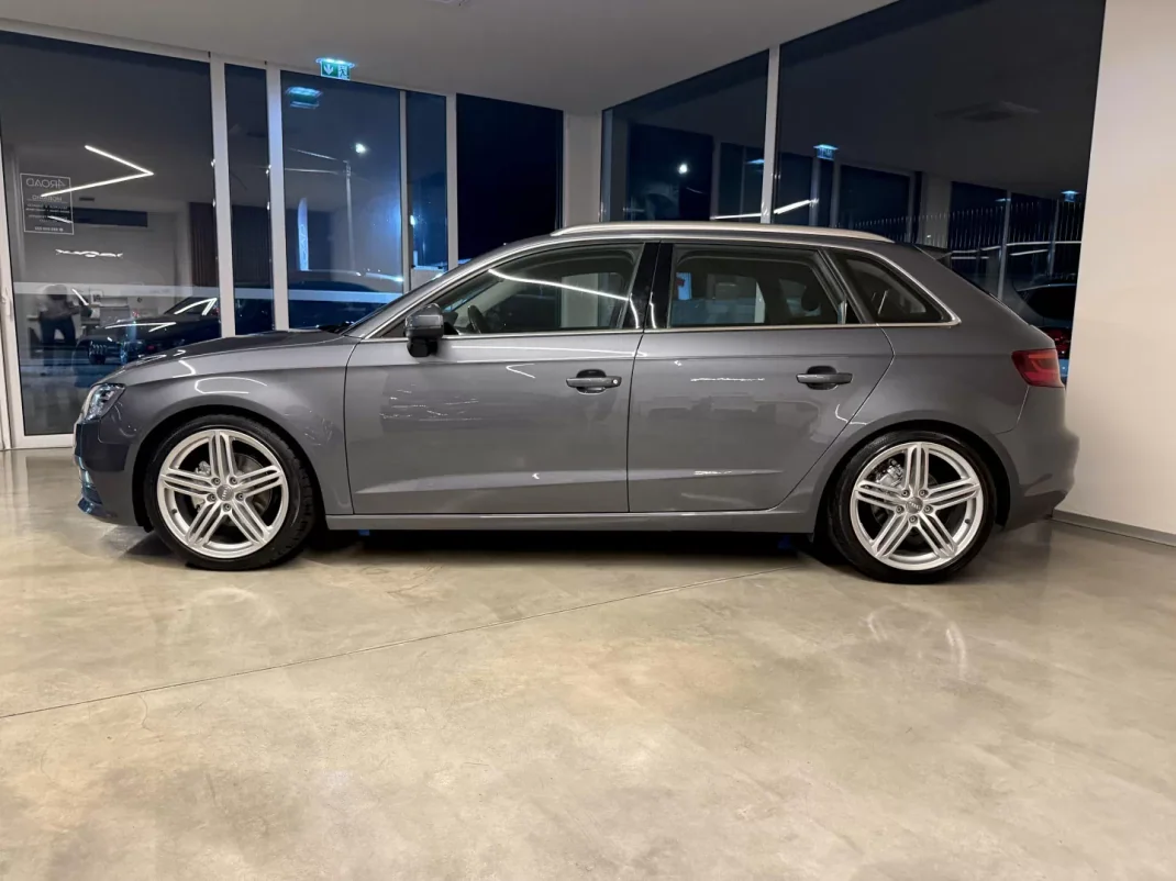 Audi A3 Sportback 2016 - 16000 EUR, 158000 km - AUTO.MOTO.pt - 158000km - foto 17 de 94