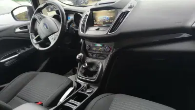 Ford C-Max 2015 - 10700 EUR, 168000 km - AUTO.MOTO.pt - 168000km - foto 15 de 16